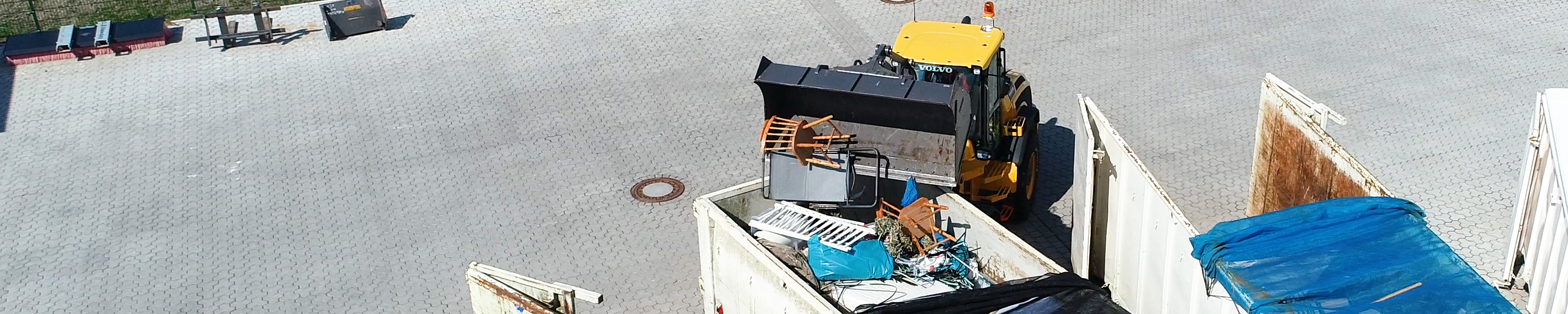 Container auf dem Recyclinghof Kropp von oben, Drohnenaufnahme